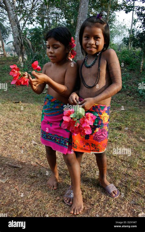 Visiting Indigenous Embera Tribe In Panama Chris Travel Blog