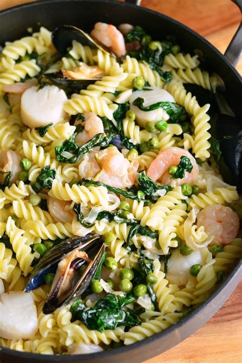 Creamy Spinach and Peas Seafood Pasta - Will Cook For Smiles