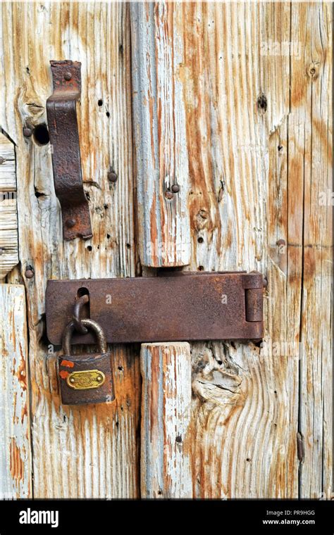 Old Rusty lock Stock Photo - Alamy