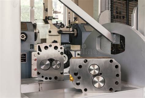 Cylinder head and valve stock photo. Image of alloy - 123632474