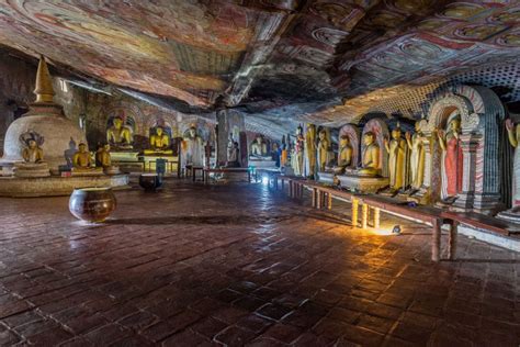 ULTIMATE Guide to Visiting the Dambulla Cave Temples in Sri Lanka