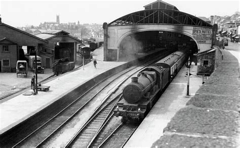 Penzance Station, c.1940 (10013393) Framed Prints, Wall Art, Posters