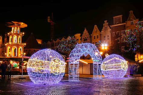 Gdańsk’s Stunning Christmas Market and the Long Market