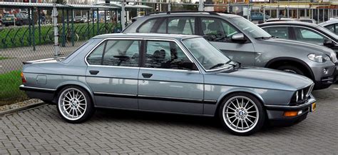 BMW 5-Series (E28)