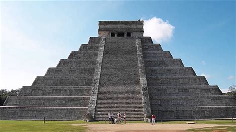 La Pirámide de Chichén Itzá - Maravilla del Mundo - YouTube