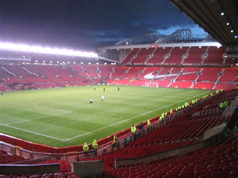 Old Trafford Stadium : Manchester United - Soccer Series Wallpapers