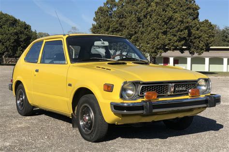 1975 Honda Civic CVCC Hatchback 5-Speed | Honda civic, Hatchback, Honda