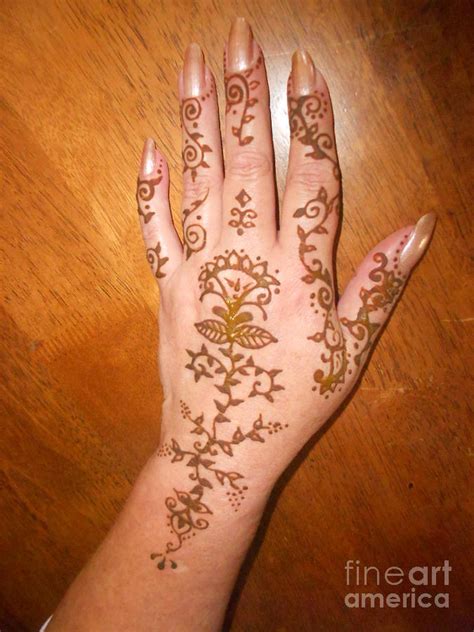 Henna Hand Drawing by Henna Tattoos Ogden Utah - Fine Art America