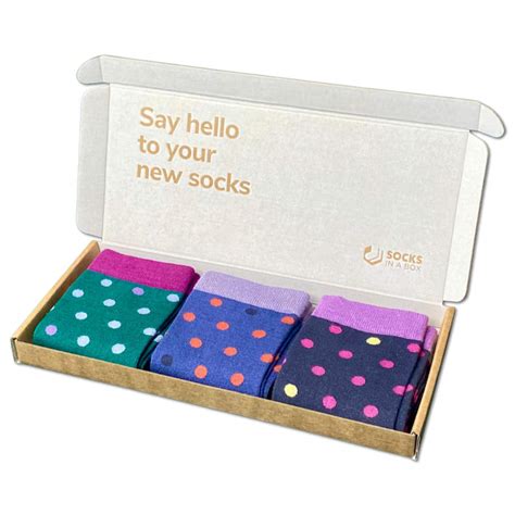 Bamboo sock gift boxes for men, women and couples: 2, 4 or 6 pairs