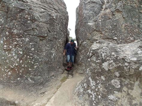 Hanging Rock - Aussie Bushwalking