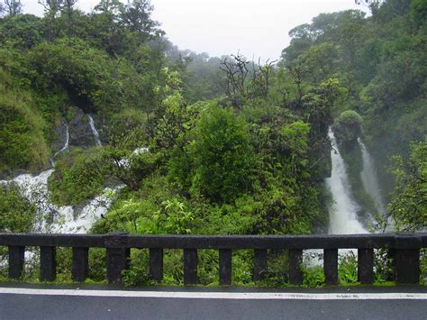 The Hana Highway Waterfalls - A Complete Road Guide