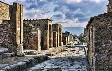 Visiting Pompeii, Herculaneum & Mount Vesuvius from Rome