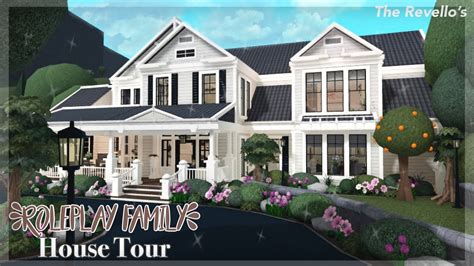 NEW ROLEPLAY FAMILY HOUSE TOUR!! *VOICEOVER* | *LAYOUTS* | Roblox ...