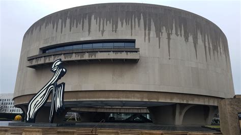 Architecture - The Hirshhorn Museum after rainfall | Hirshhorn museum ...