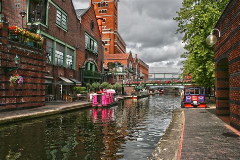 Birmingham Canal HDR by HonestyS2 on DeviantArt