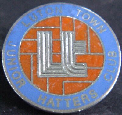 LUTON TOWN FC Rare vintage JUNIOR HATTERS CLUB Badge Maker LONDON BADGE ...