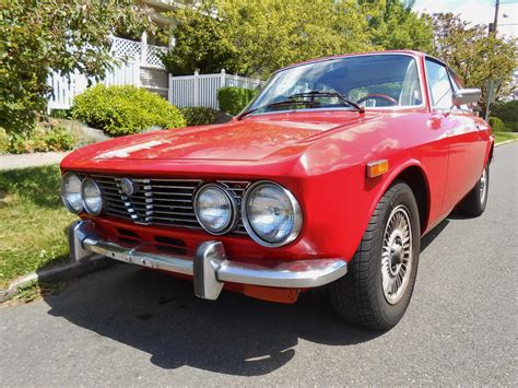 Seattle's Parked Cars: 1974 Alfa Romeo GTV