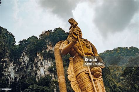 Batu Cave In Malaysia Hinduism Temple Stock Photo - Download Image Now - Ancient, Architecture ...