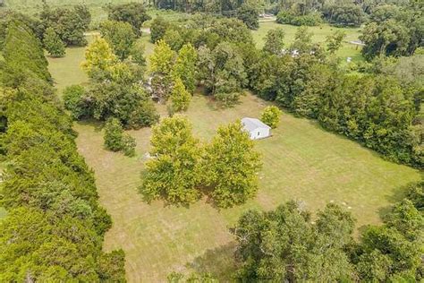 6 Acres of Land with Home for Sale in Archer, Florida - LandSearch