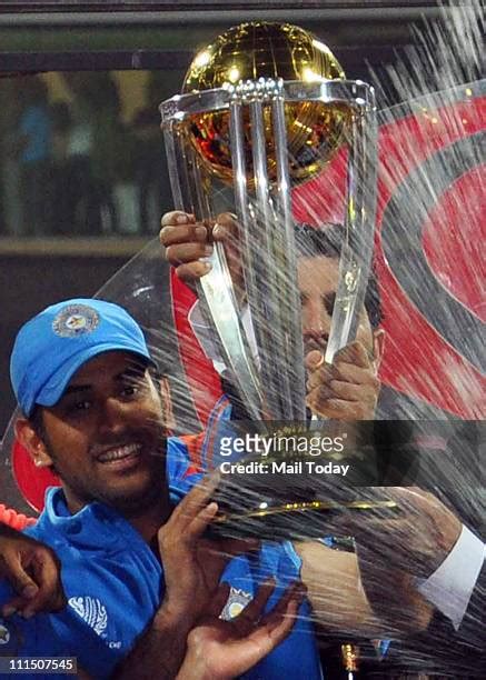 6,446 Icc World Cup Trophy Stock Photos, High-Res Pictures, and Images - Getty Images