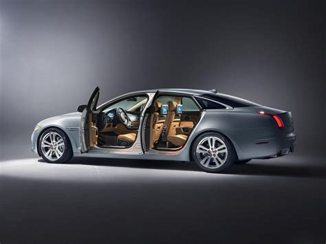 2014 Jaguar XJ announced with several interior upgrades