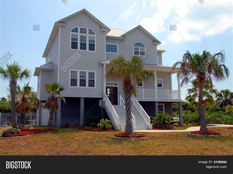 Beach Home Sale Image & Photo (Free Trial) | Bigstock