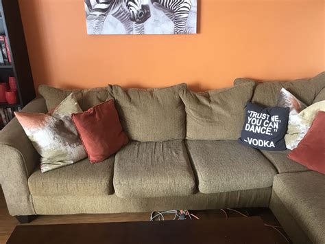 Brown sectional couch for Sale in Chicago, IL - OfferUp