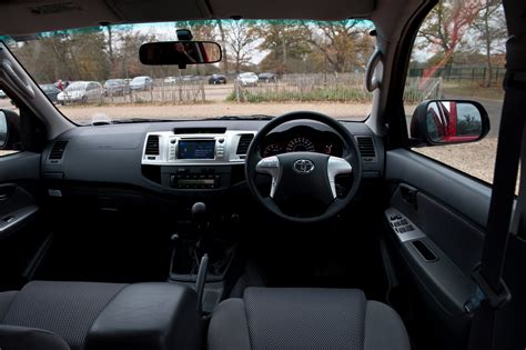 Hilux Invincible interior (2012 - 2016) - Toyota Media Site