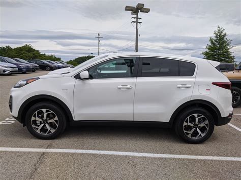 New 2020 Kia Sportage LX in Clear White | Greensburg, PA | #K03857