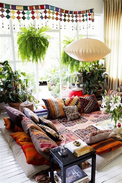 How to Give Gypsy Look To Bedroom Decor | Royal Furnish