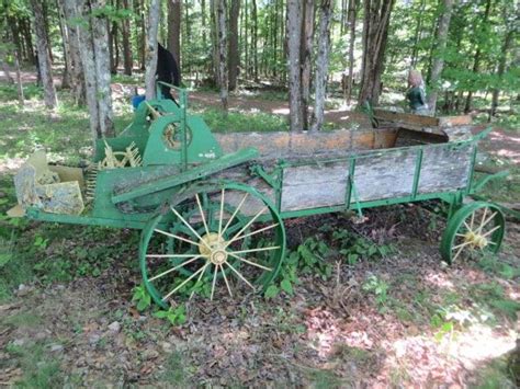 Horse Drawn Manure Spreader - Lambrecht Auction, Inc.