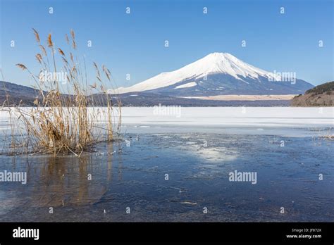 Winter Mount Fuji Yamanaka Lake Stock Photo - Alamy