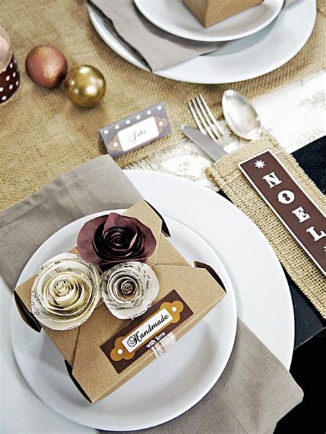 An Elegant Christmas Table Setting with DIY Details | Founterior