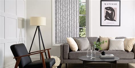 Living Room Blinds Ideas That Aren’t Same Old, Same Old - English Blinds