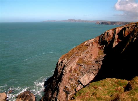 Wales Coast Path: Pwll Whiting to Porthgain - Barrie Foster & Associates