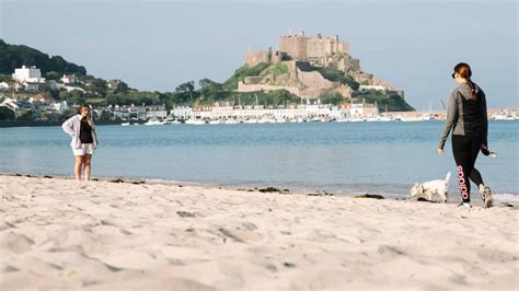 Gorey_Castle-1 - UK Traveller