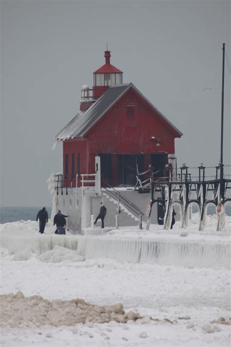 Michigan Exposures: The Grand Haven Lighthouse