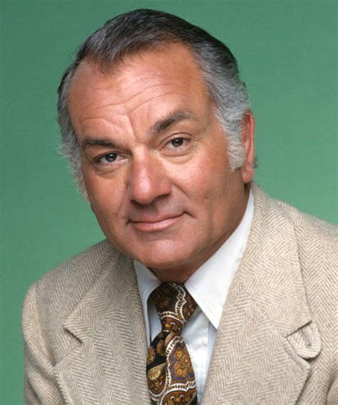 'Soap' Actor Robert Mandan Dead at 86