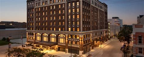 Green Bay, WI Hotel Deals | Hotel Northland, Autograph Collection