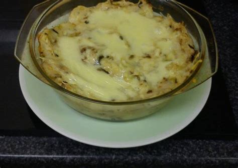 Cheesey leek and potato bake Recipe by Mandy - Cookpad