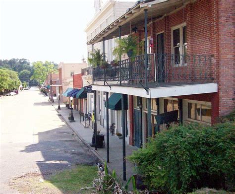 Historic downtown Columbia, Louisiana | Kat Grice | Flickr