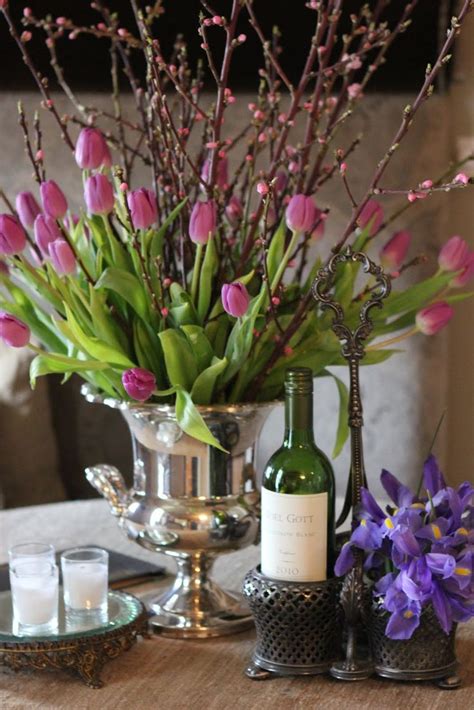 How to Style Tulips for Spring Arrangements | Easter flower ...