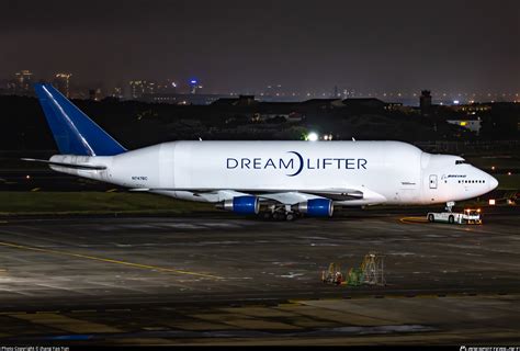 N747BC Boeing Boeing 747-4J6(LCF) Dreamlifter Photo by Jhang Yao Yun ...