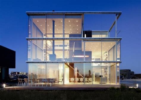 The Unique Architectural Style of a Glass House