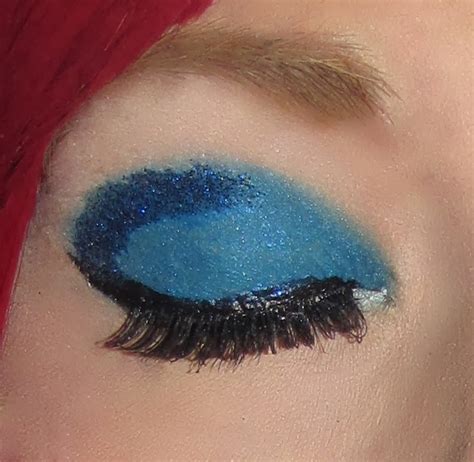 Punky Little DIYer: Makeup Monday ~ Blue Glitter Eye Shadow