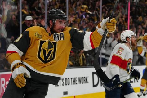 Golden Knights Trade Reilly Smith to Penguins - The Hockey News