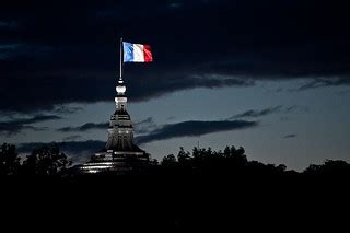 French Flag flying | Joshua Veitch-Michaelis | Flickr