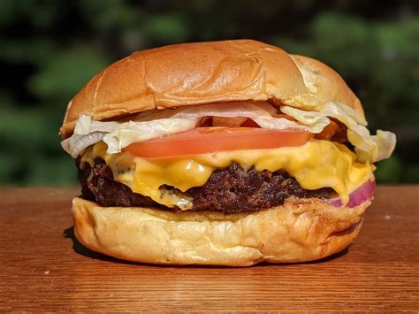 Arby’s Wagyu burger review: I got yelled at by readers so you don’t have to (mailbag ...