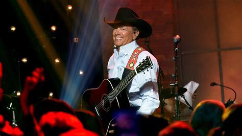 WATCH: George Strait performs in San Antonio to benefit hurricane ...