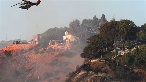 Palisades Fire That Damaged Multimillion-Dollar Pacific Palisades Homes ...